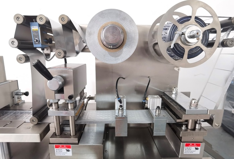 JCP100 blister packing machine, view 6