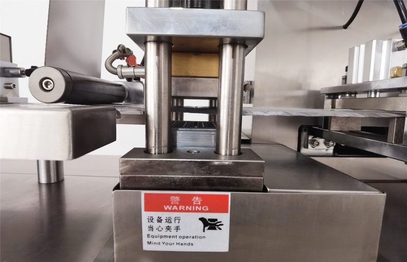 JCP100 blister packing machine, view 7