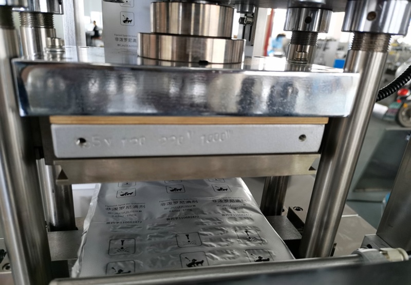JCP180 blister packing machine, view 6
